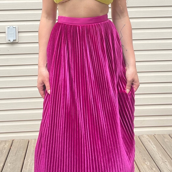 Zara XS Pink Velvet Pleated Midi Skirt - Picture 5 of 5